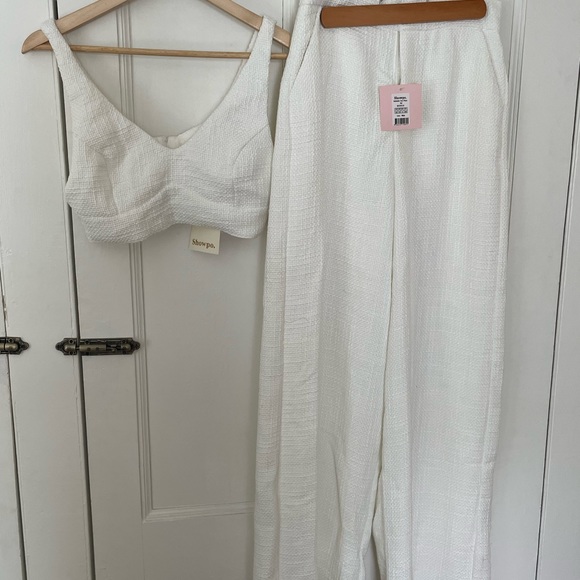 ADELAIDE TWO PIECE WIDE LEG SET IN WHITE
SHOWPO - Picture 4 of 7